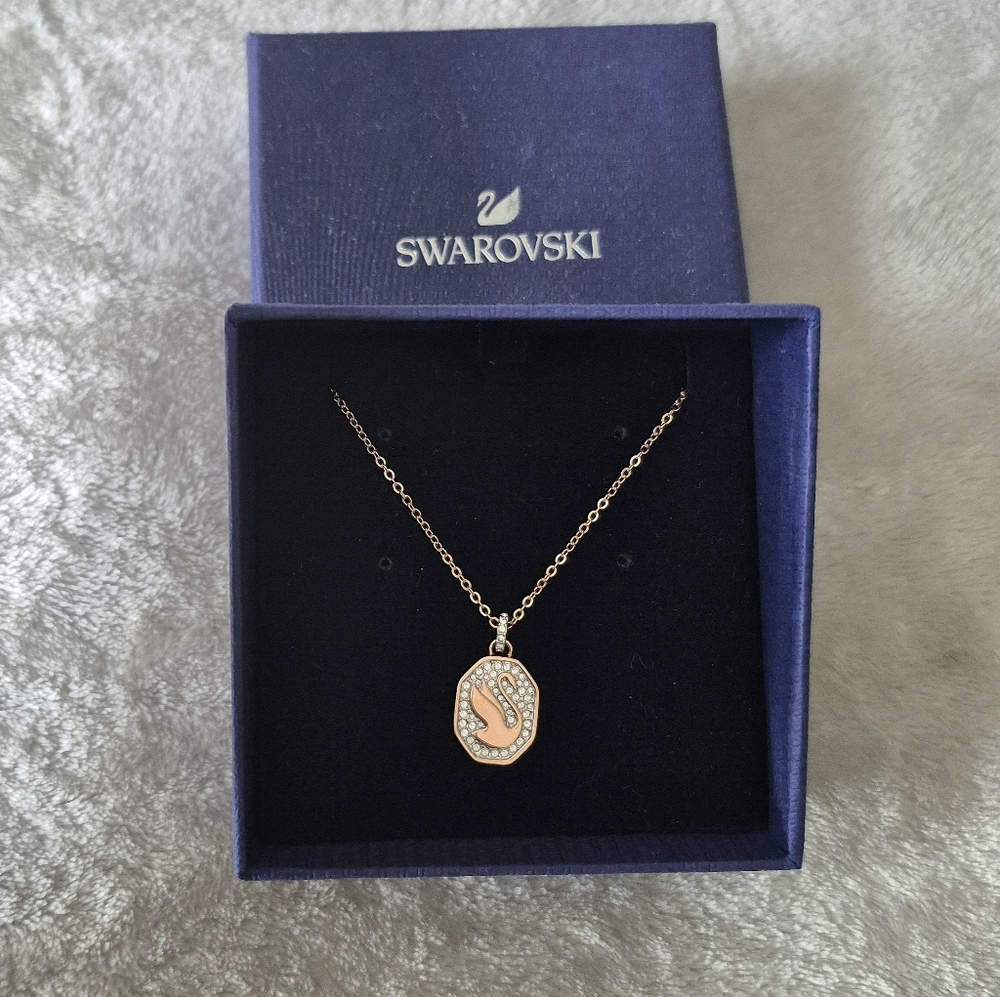 Swarovski Swan Necklace - Picture 11 of 12